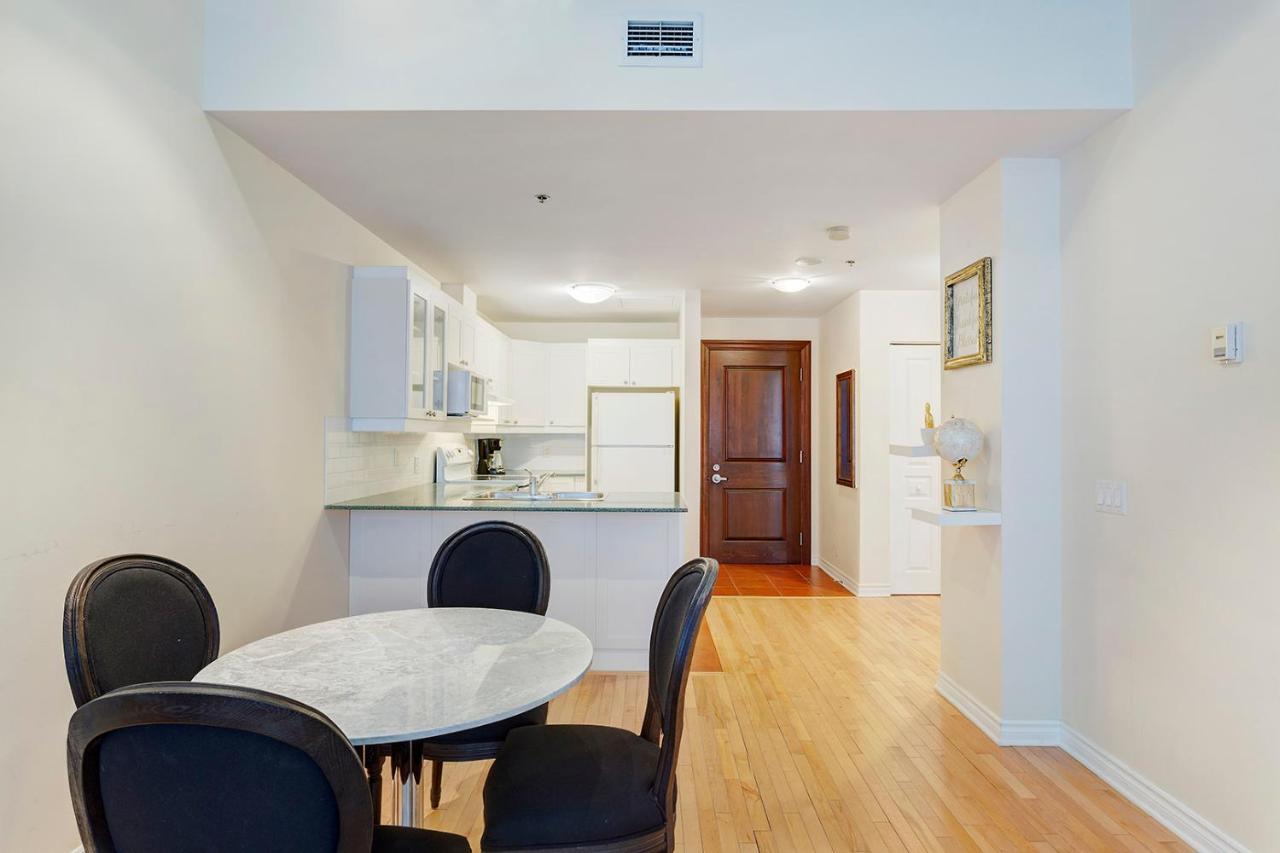 Downtown On De La Montagne Appartement