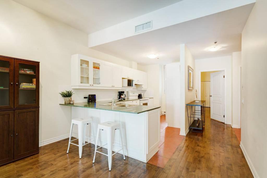 Appartement Downtown On De La Montagne Montréal